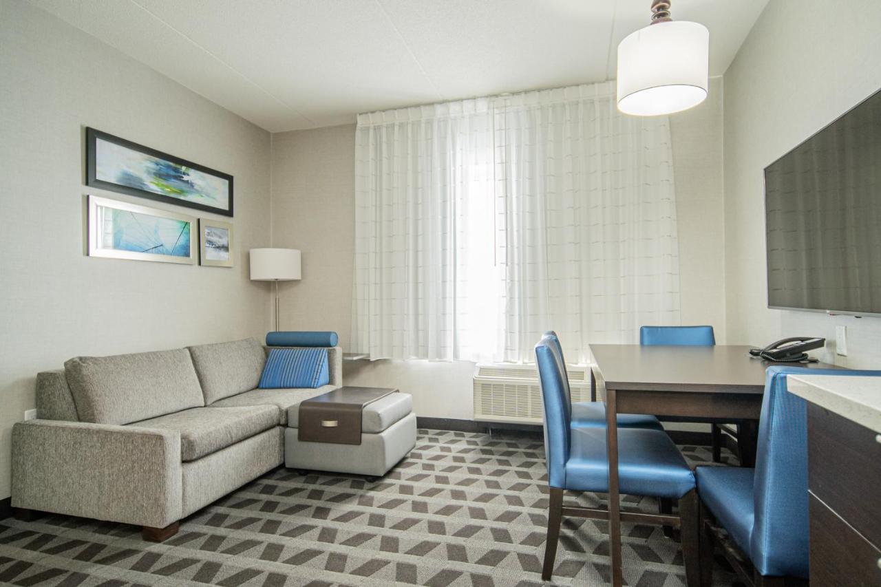 Towneplace Suites By Marriott Brantford And Conference Centre Exteriör bild