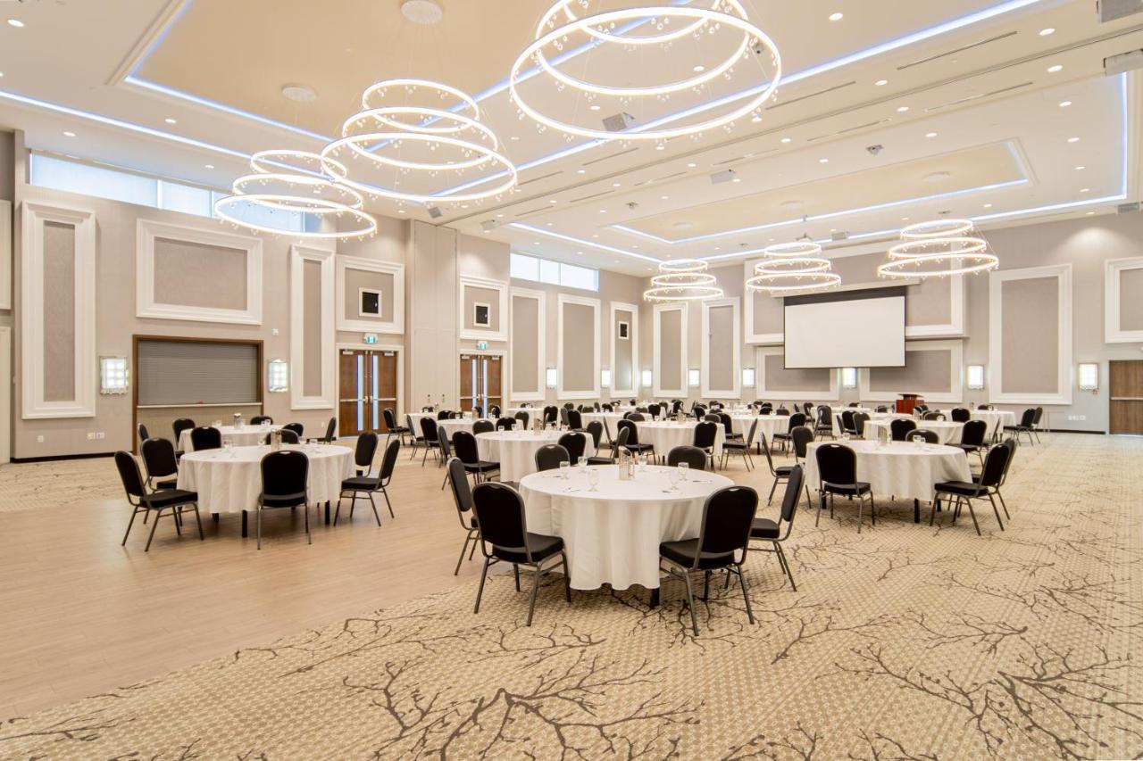 Towneplace Suites By Marriott Brantford And Conference Centre Exteriör bild