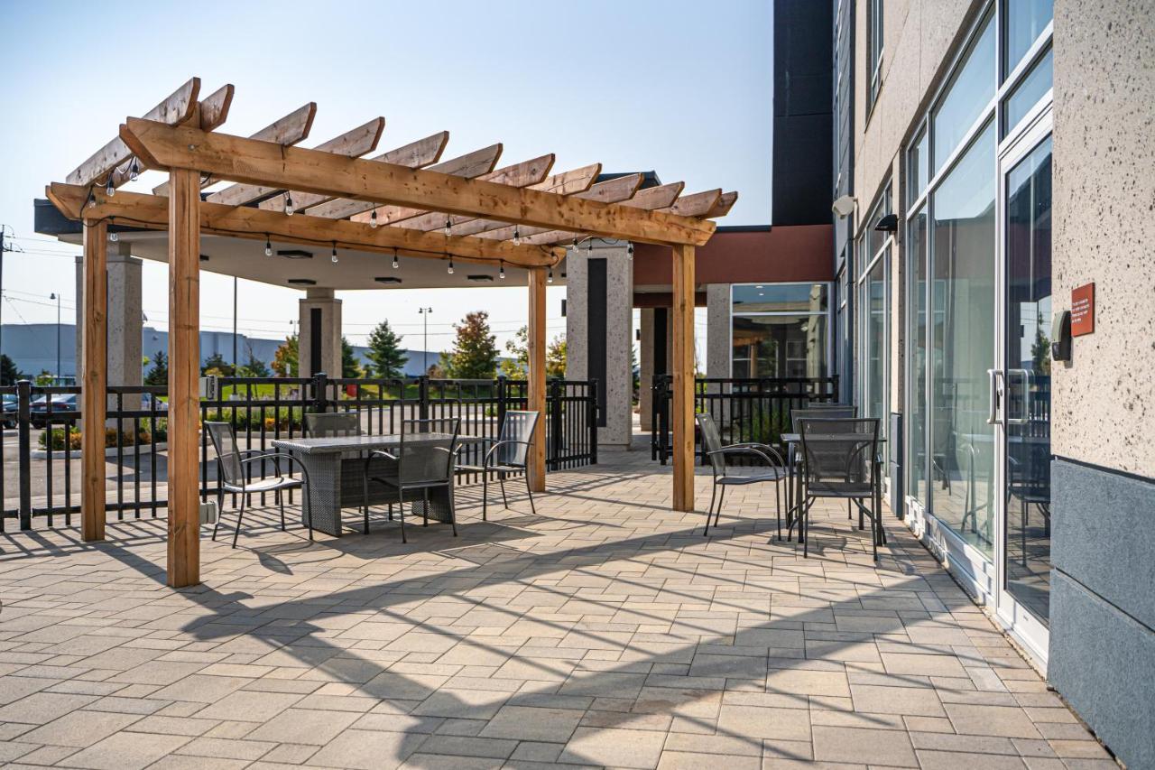 Towneplace Suites By Marriott Brantford And Conference Centre Exteriör bild