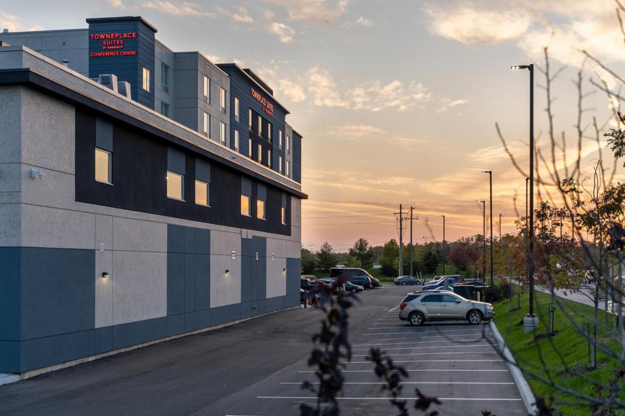Towneplace Suites By Marriott Brantford And Conference Centre Exteriör bild
