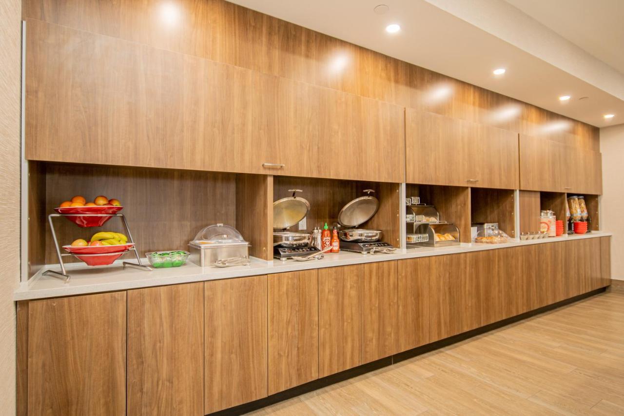 Towneplace Suites By Marriott Brantford And Conference Centre Exteriör bild