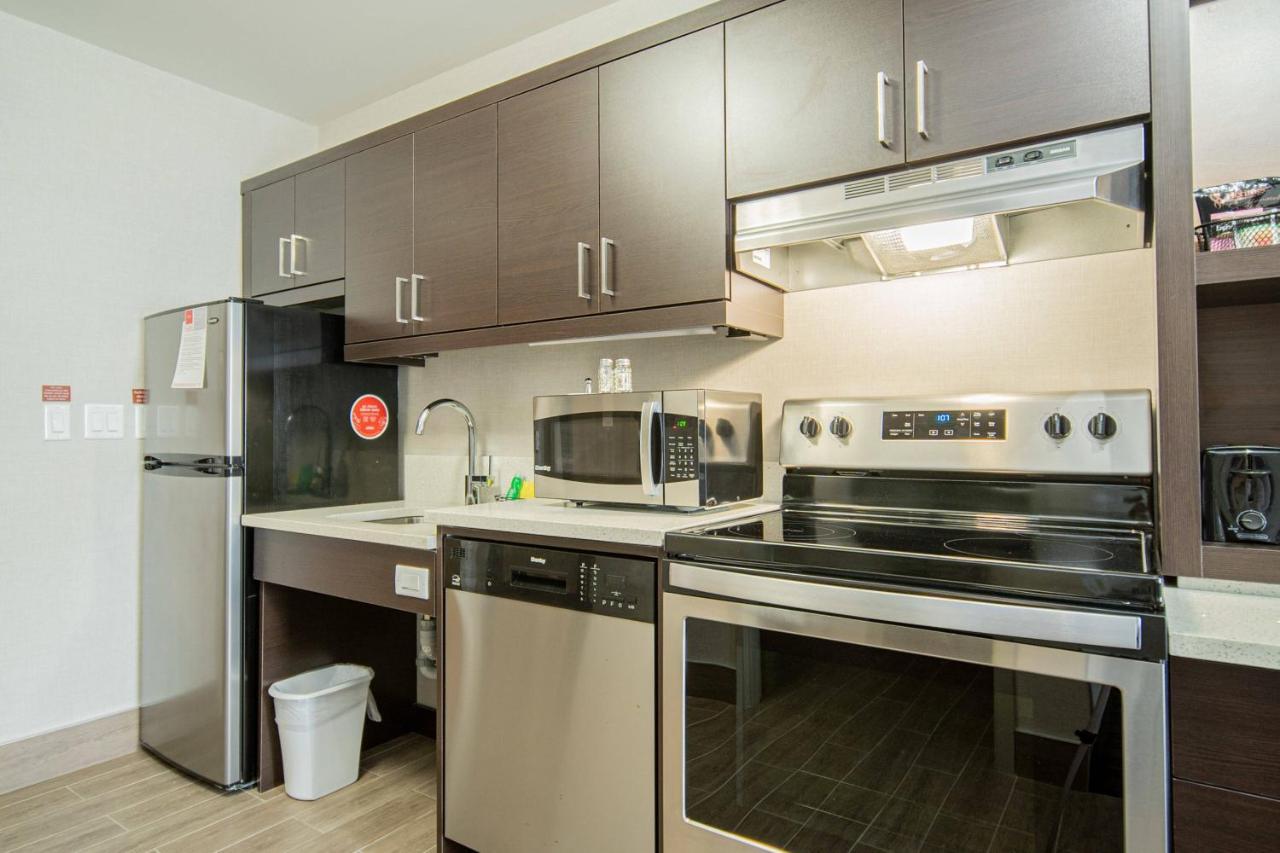 Towneplace Suites By Marriott Brantford And Conference Centre Exteriör bild
