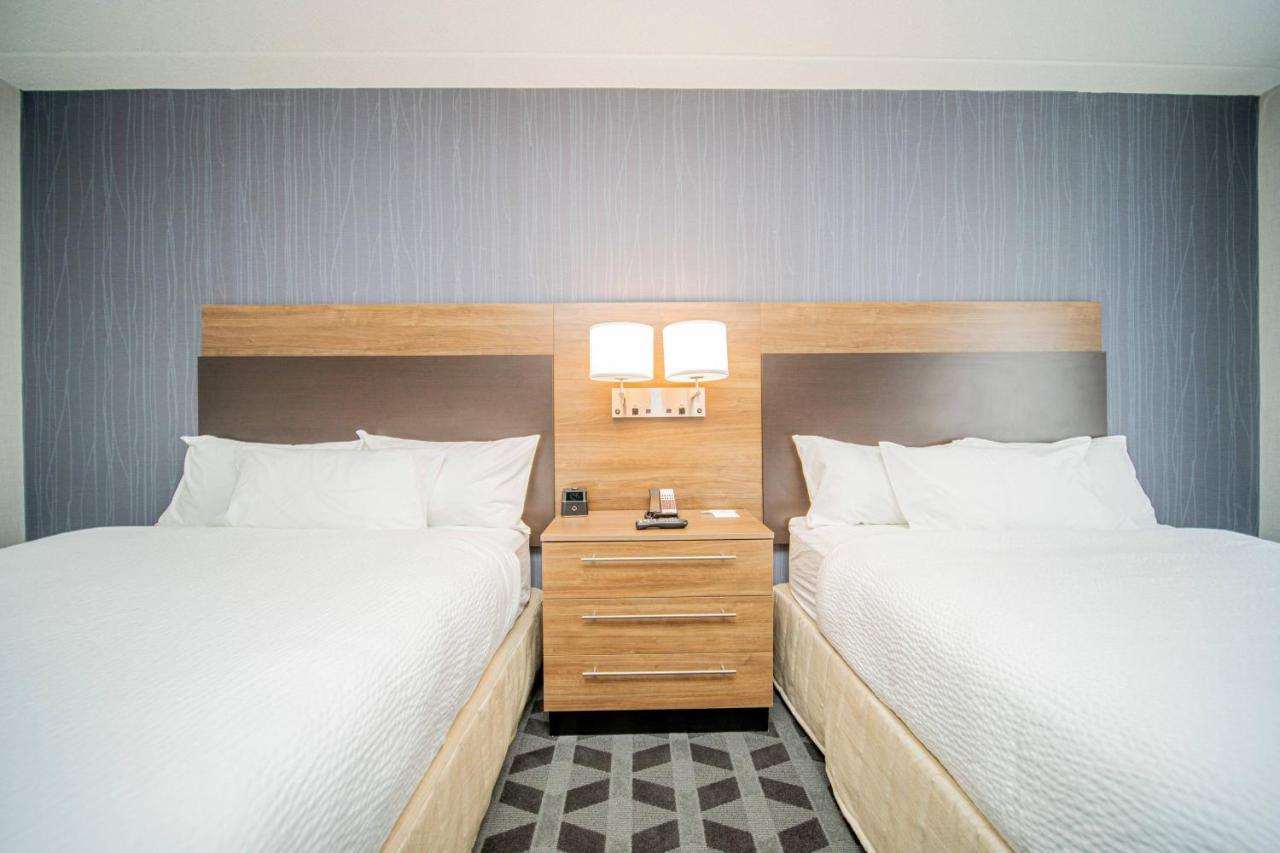 Towneplace Suites By Marriott Brantford And Conference Centre Exteriör bild
