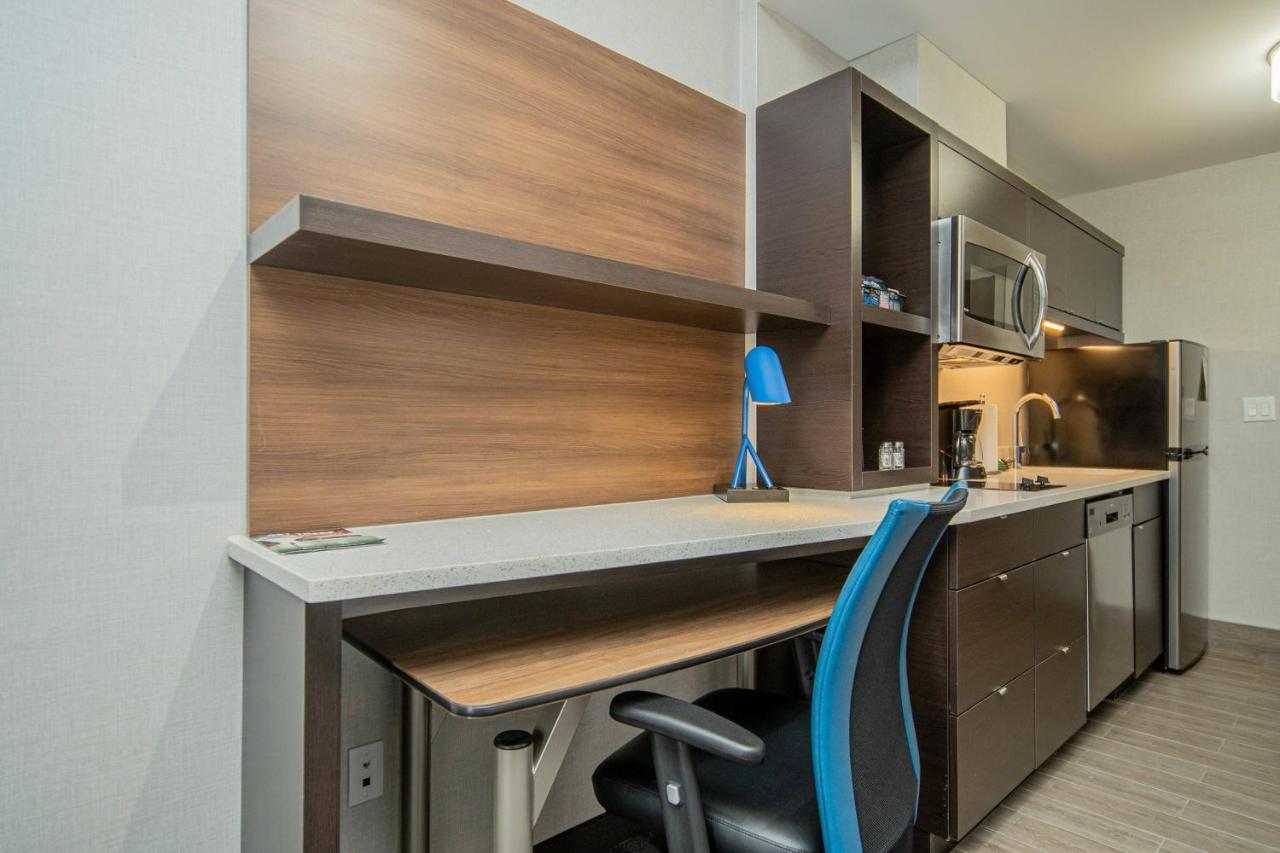 Towneplace Suites By Marriott Brantford And Conference Centre Exteriör bild