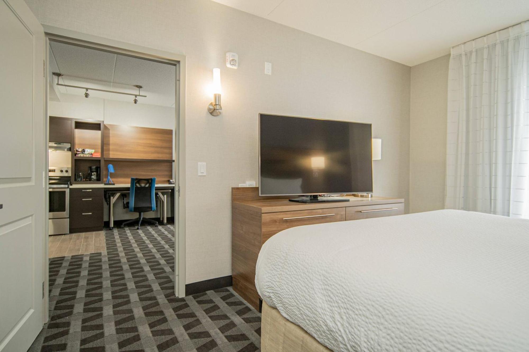 Towneplace Suites By Marriott Brantford And Conference Centre Exteriör bild