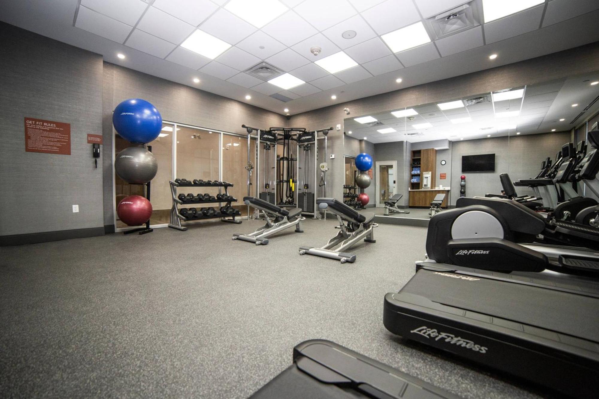 Towneplace Suites By Marriott Brantford And Conference Centre Exteriör bild
